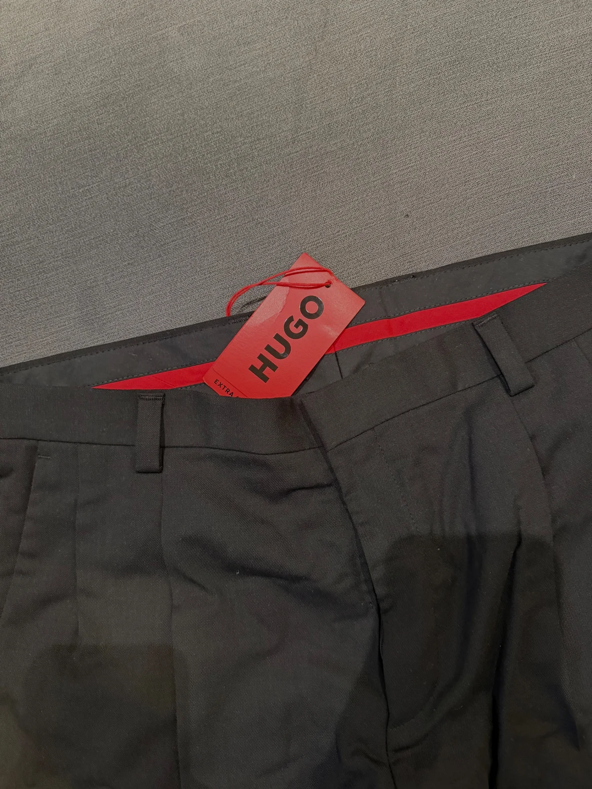 Hugo pantalone