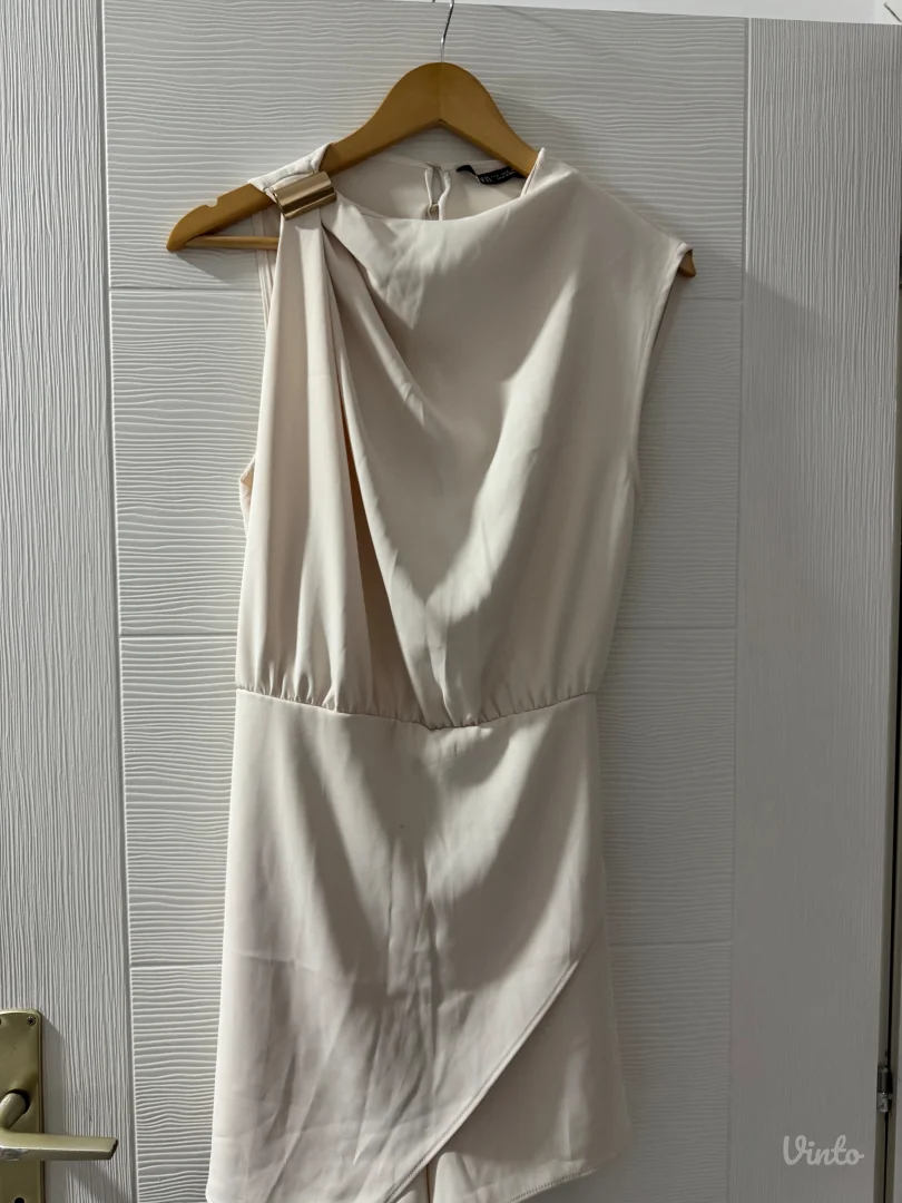 Zara- kombinezon