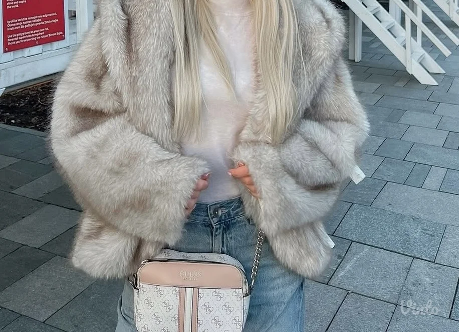 Guess original kožna torbica