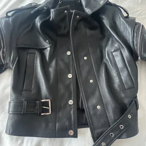 MOKKA SKANDINAVIAN KOZNA JAKNA