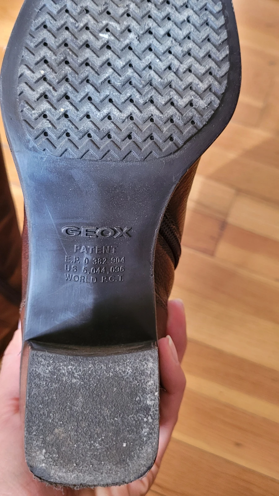 GEOX Kožne kaubojke