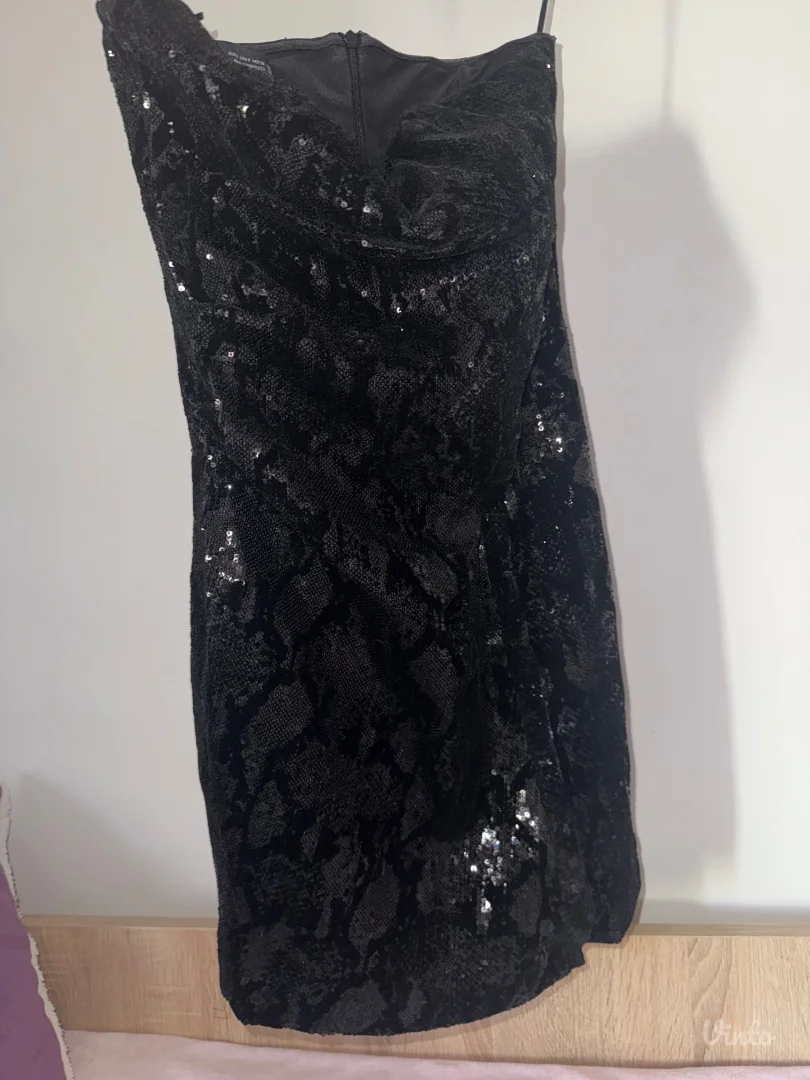 ZARA crna sljokicasta haljina