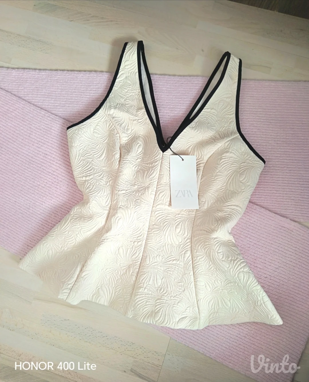 ZARA top, nov s etiketom
