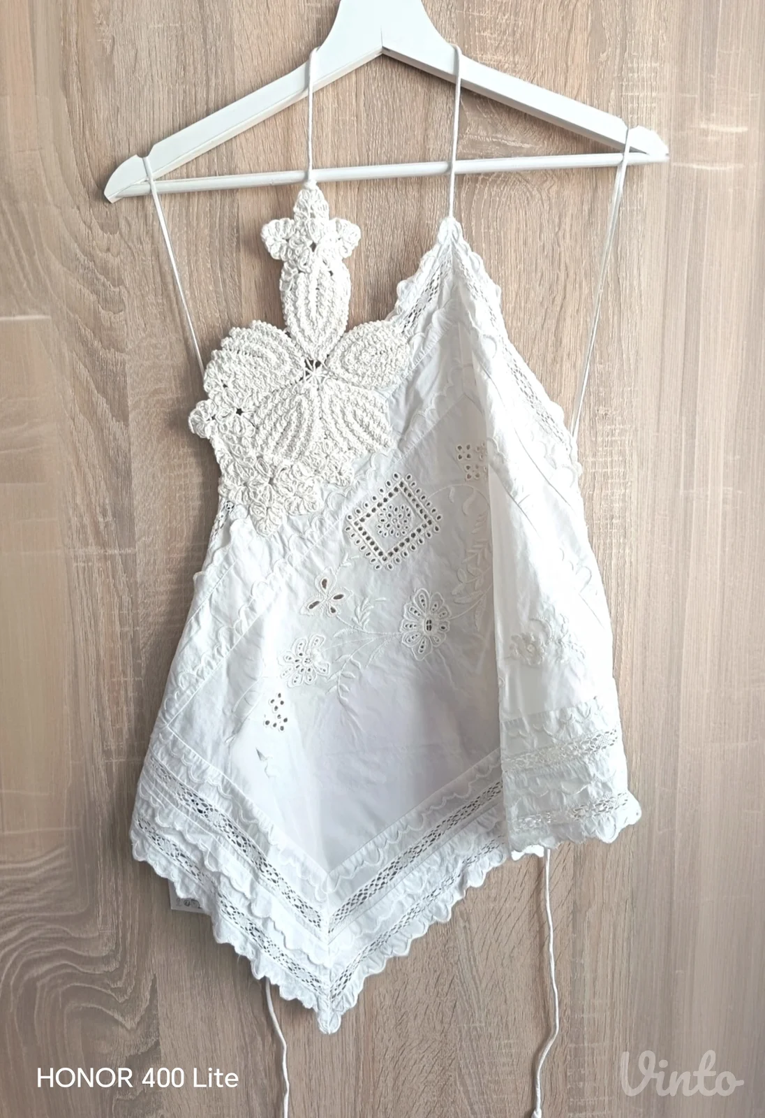 ZARA vezeni top, nov s etiketama