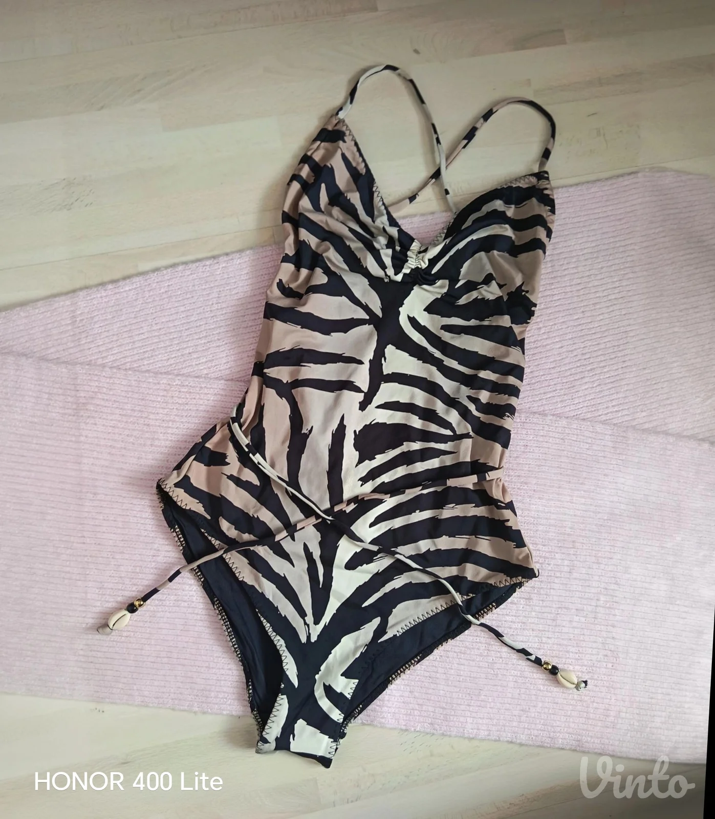 Novi H&M bikini, s etiketom