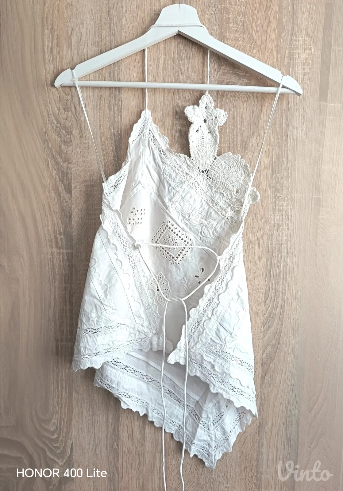 ZARA vezeni top, nov s etiketama