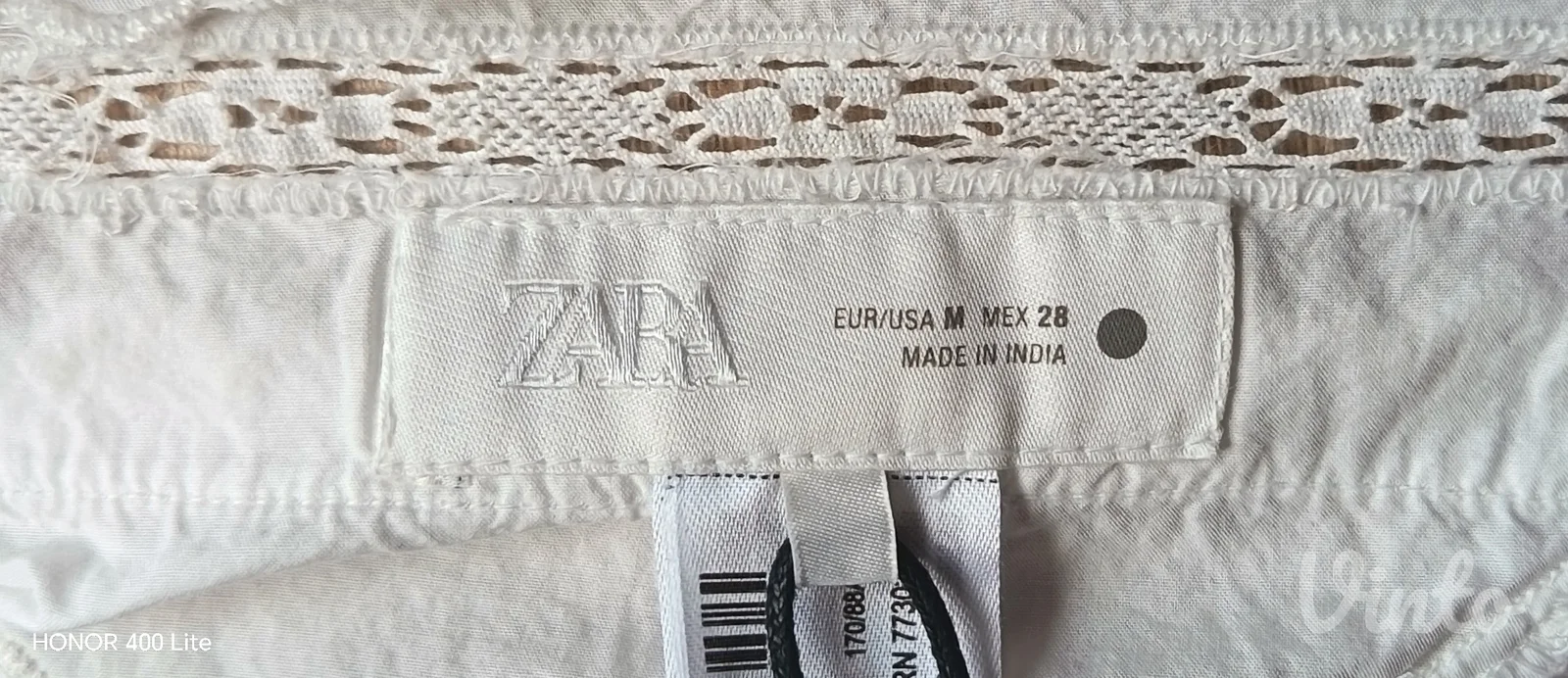 ZARA vezeni top, nov s etiketama