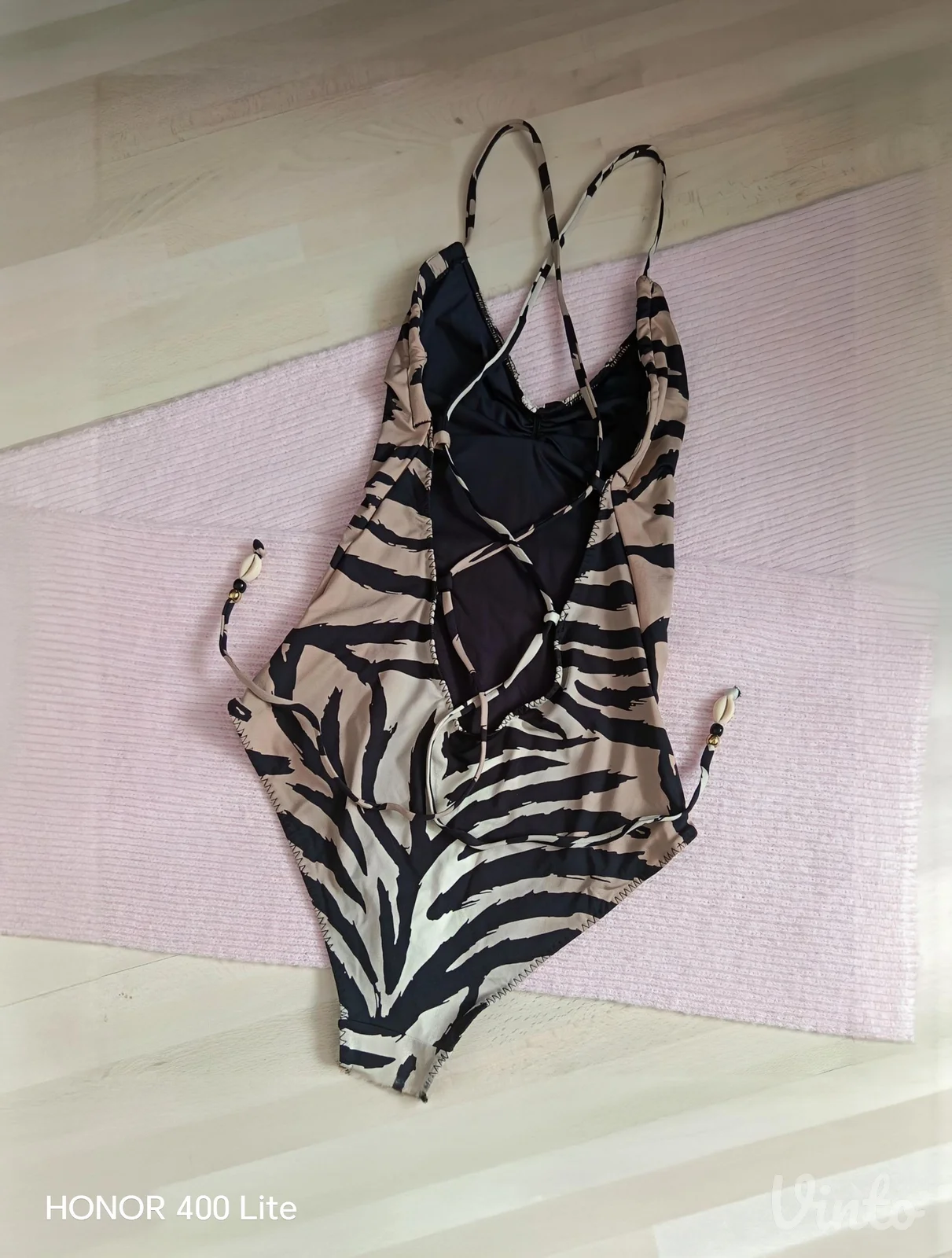 Novi H&M bikini, s etiketom