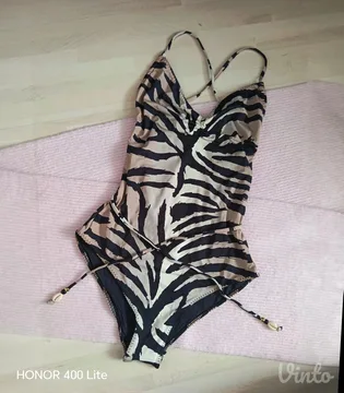 Novi H&M bikini, s etiketom