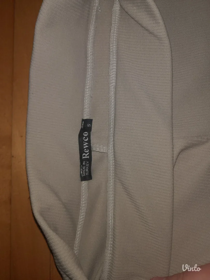 Ženske pantalone zvoncare