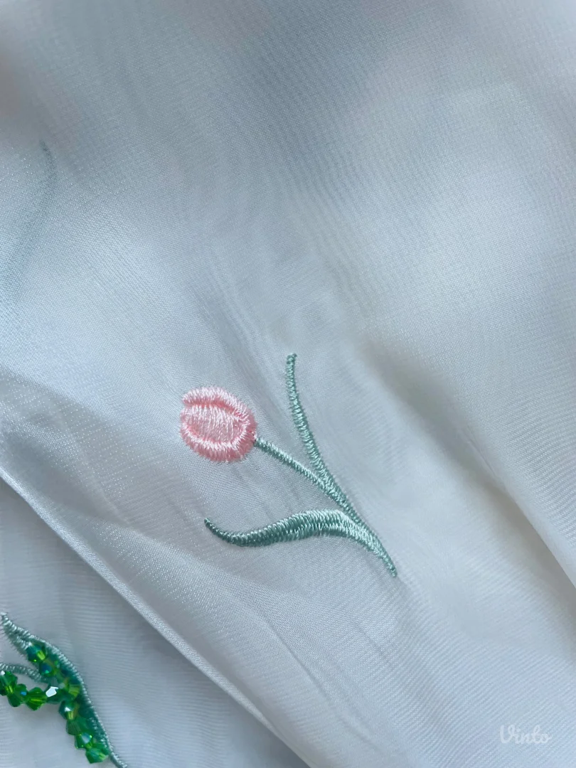 Elegantna ženska košulja