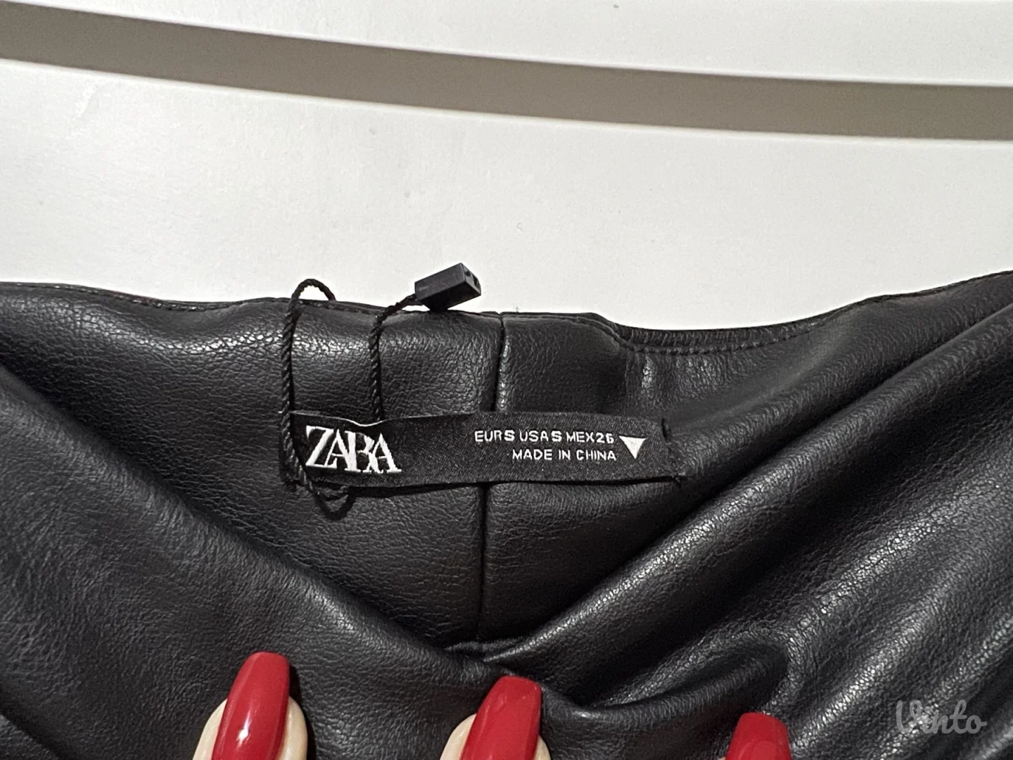 Zara kozna midi haljina