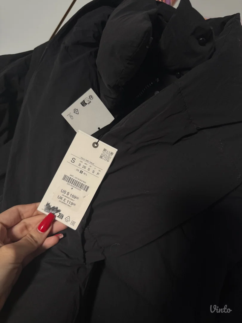 Zara duza zimska jakna