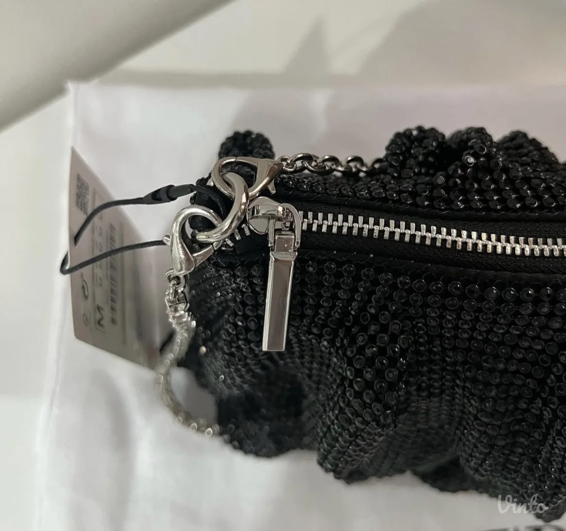 Zara cena torbica sa strasom