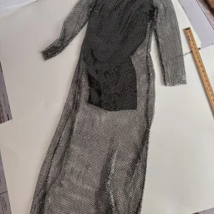 Zara haljina sa mrezom