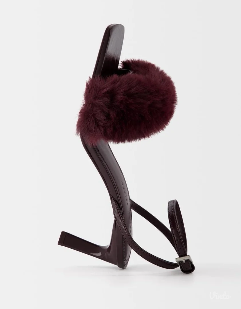 Berska krznene sandale