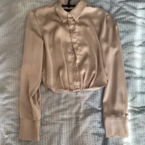 Stradivarius kosuljica