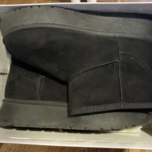 Metro Ugg kratke cizme vodootporne