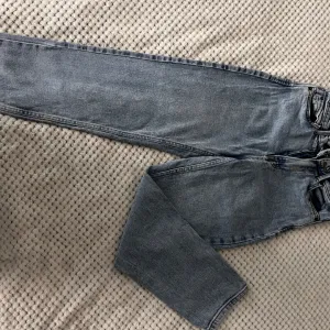 Stradivarius Mum jeans