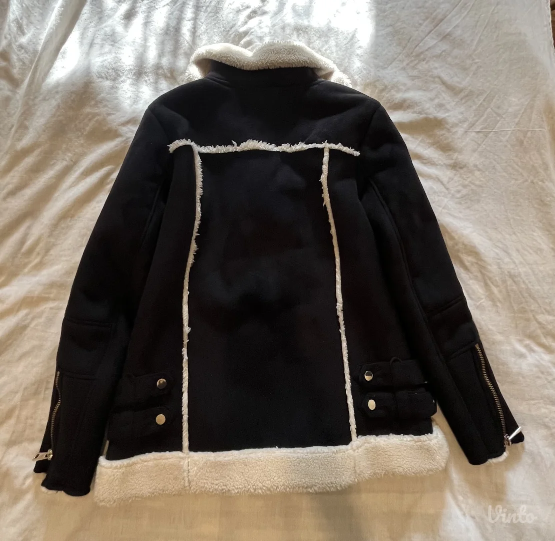 Stradivarius zenska zimska jakna