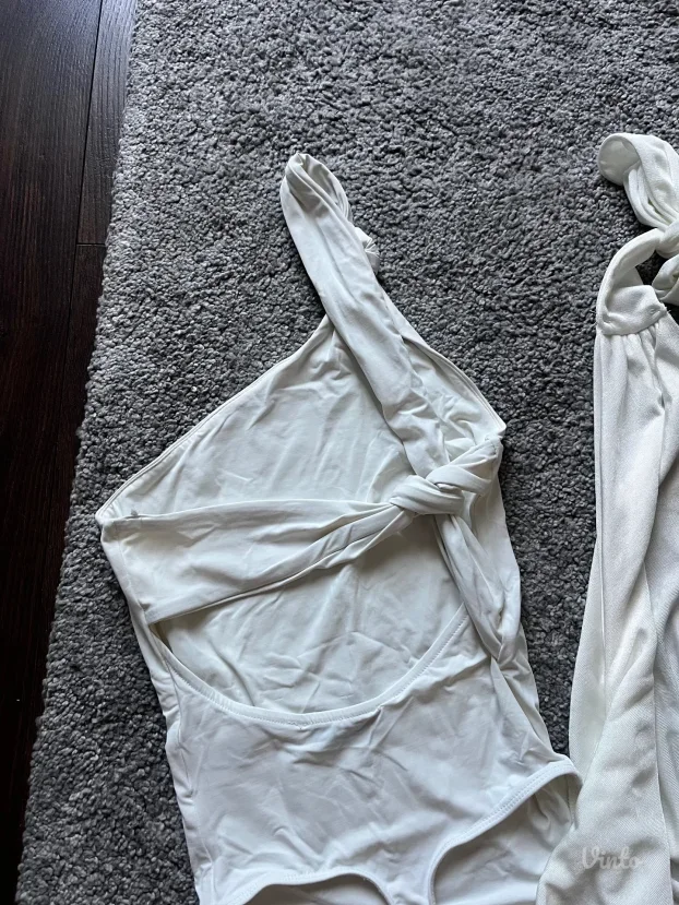 Musera i Bershka beli topovi