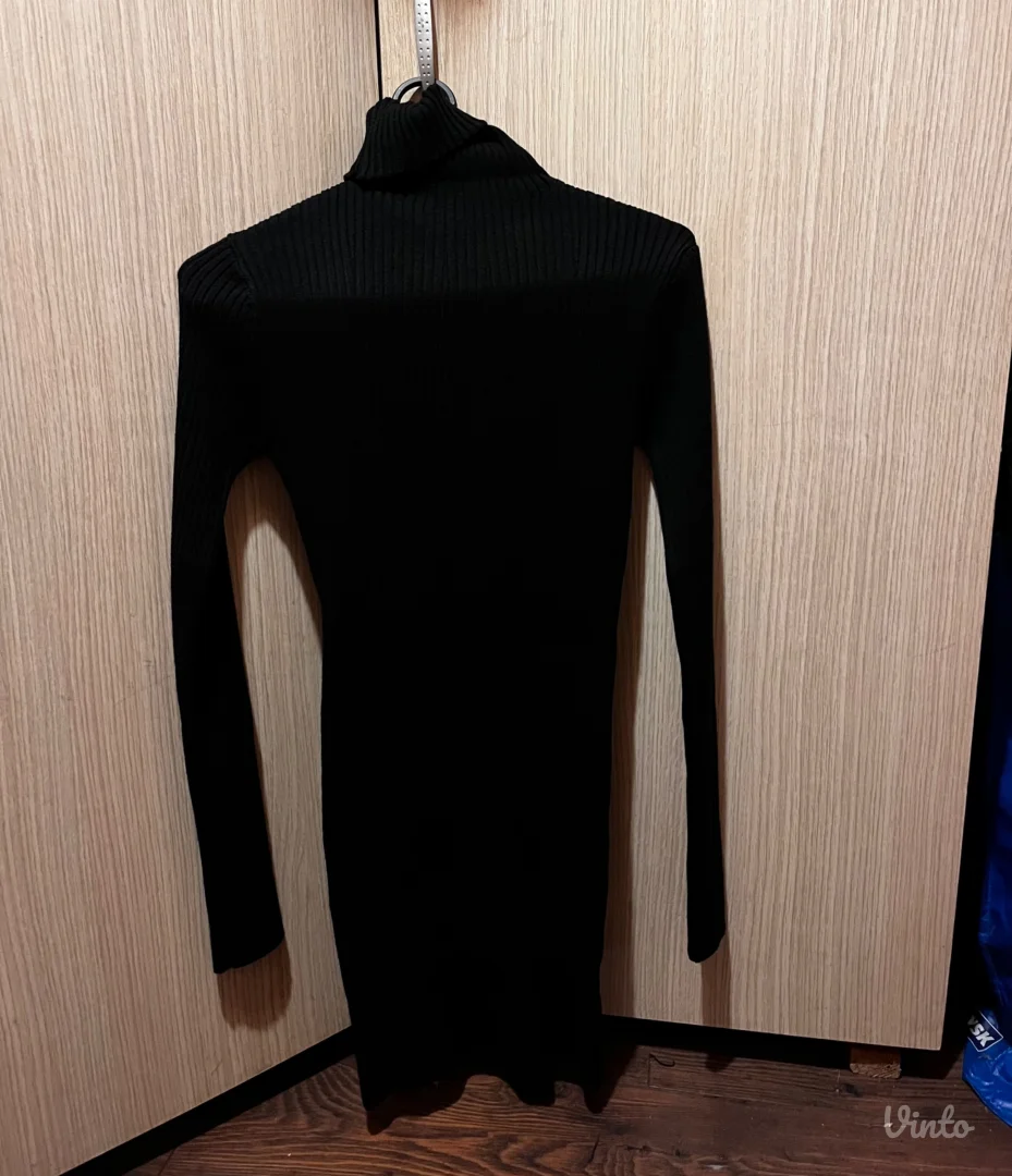 Crna ribknit haljina