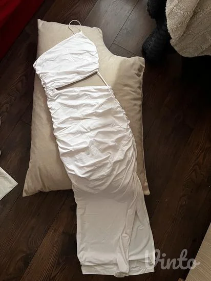 Zara midi haljina