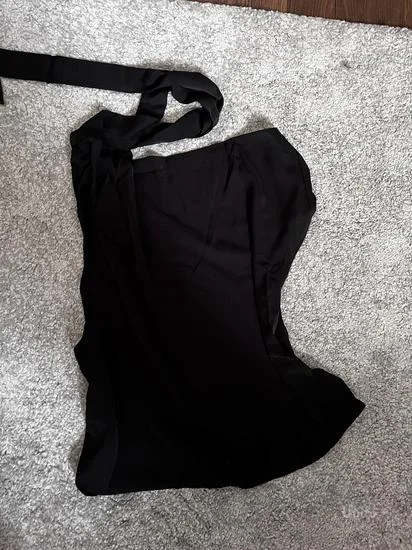 Top sa trakicom oko vrata