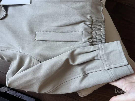 Pull&Bear prolecna jaknica