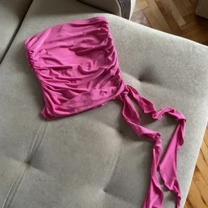 Pretty Little Thing suknja