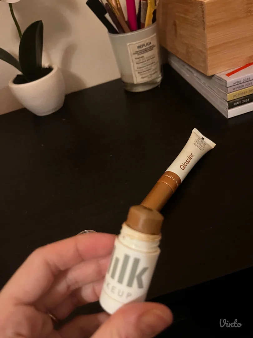 Milk Makeup i Glossier