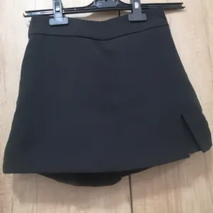 Sinsey - Suknja šorc