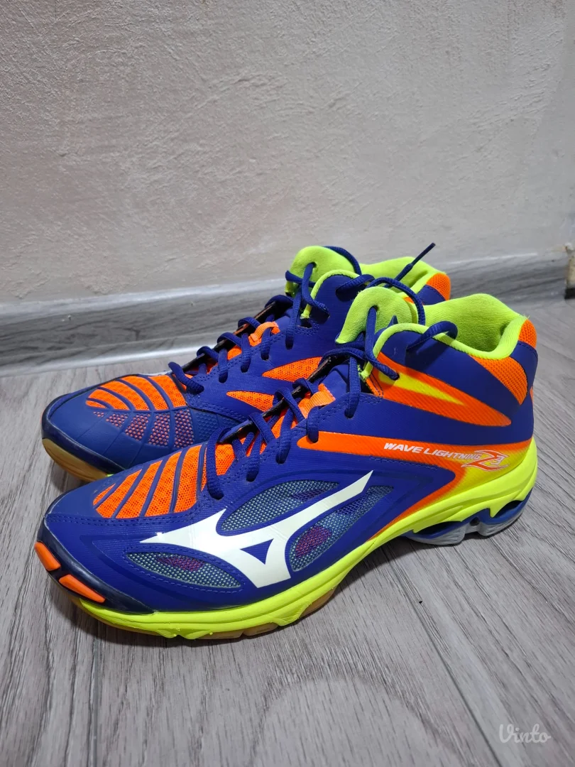 Mizuno wave lightning muske patike