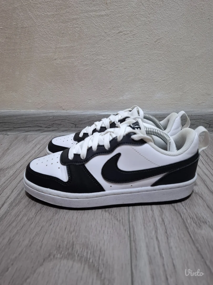 Nike court borough patike