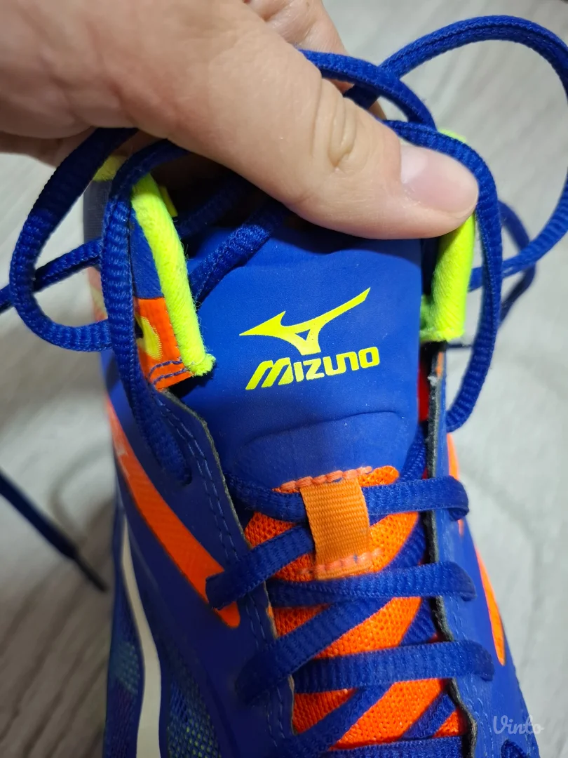 Mizuno wave lightning muske patike