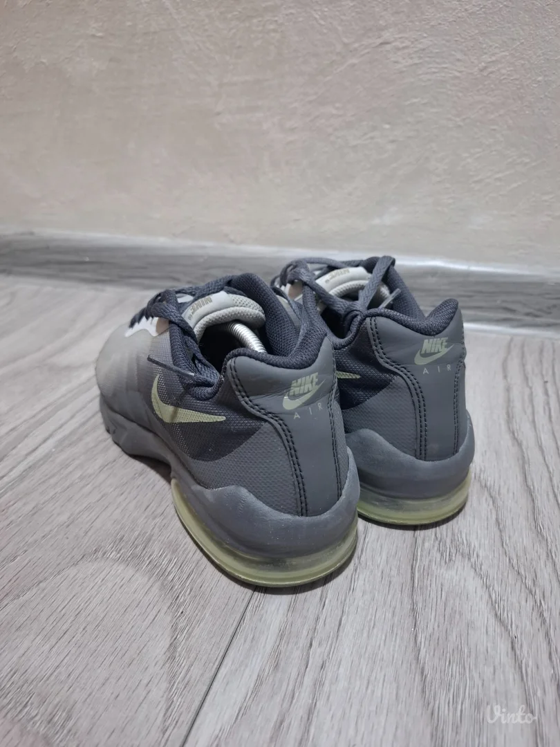 Nike air max invigor patike