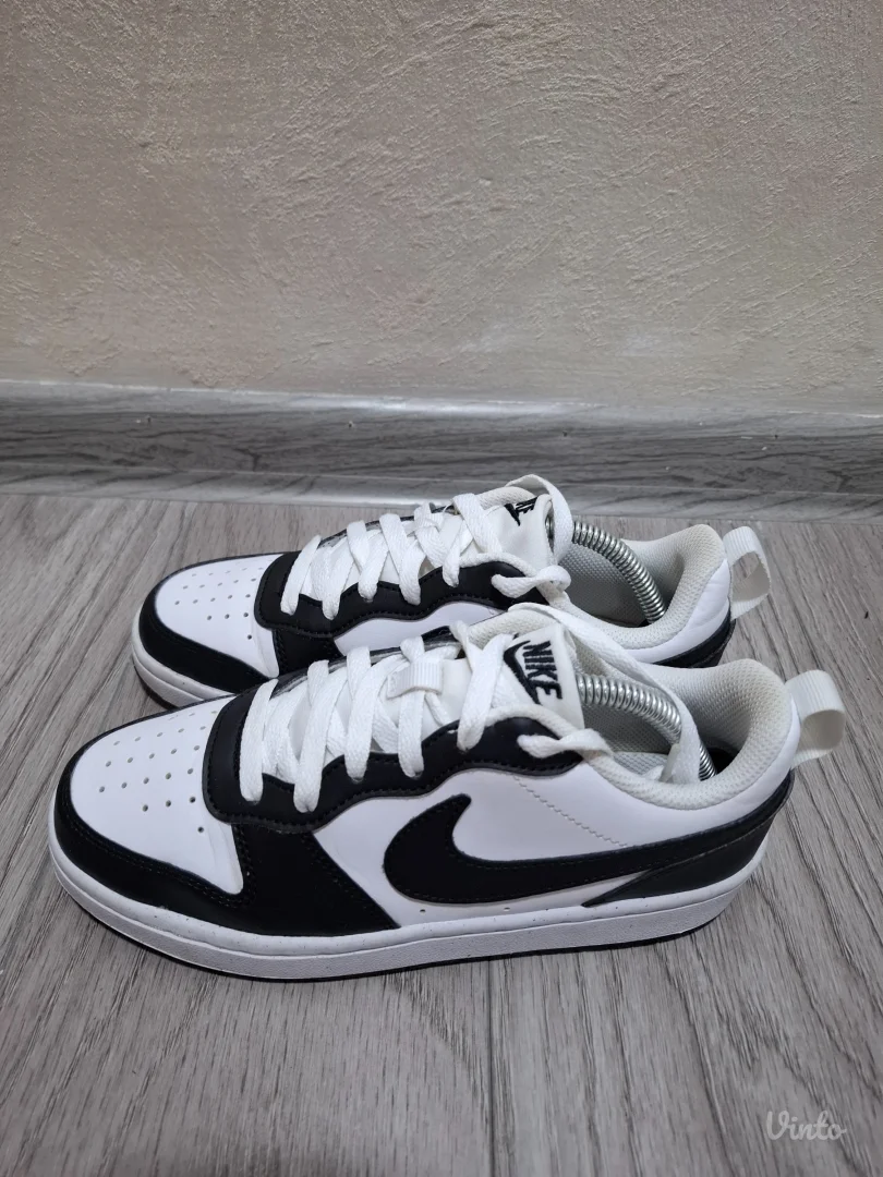 Nike court borough patike