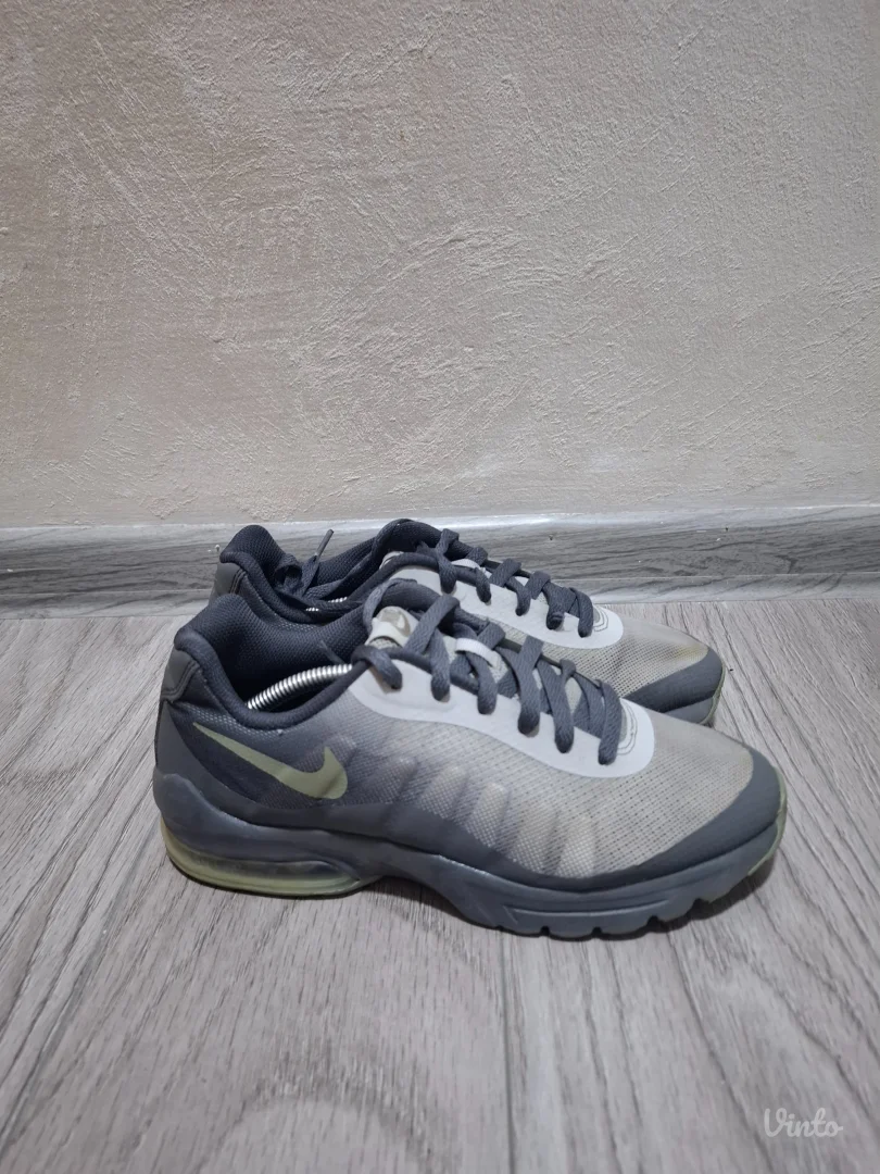 Nike air max invigor patike
