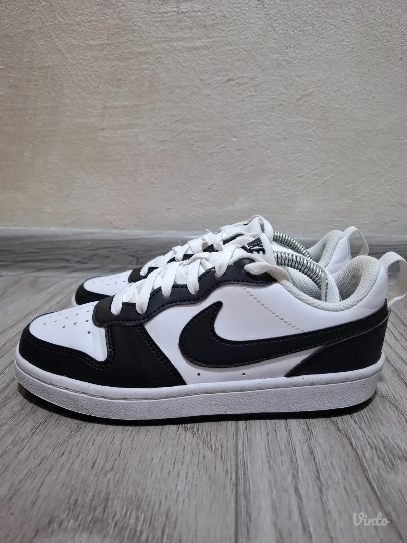 Nike court borough patike