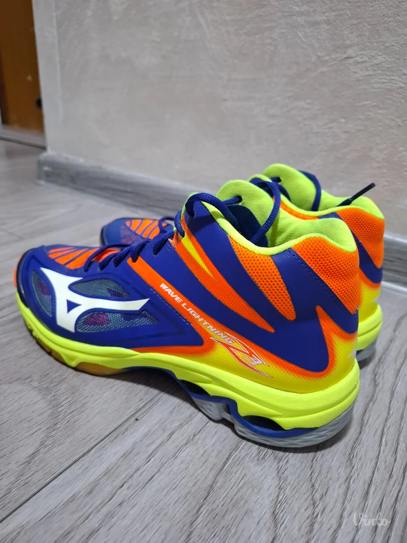 Mizuno wave lightning muske patike
