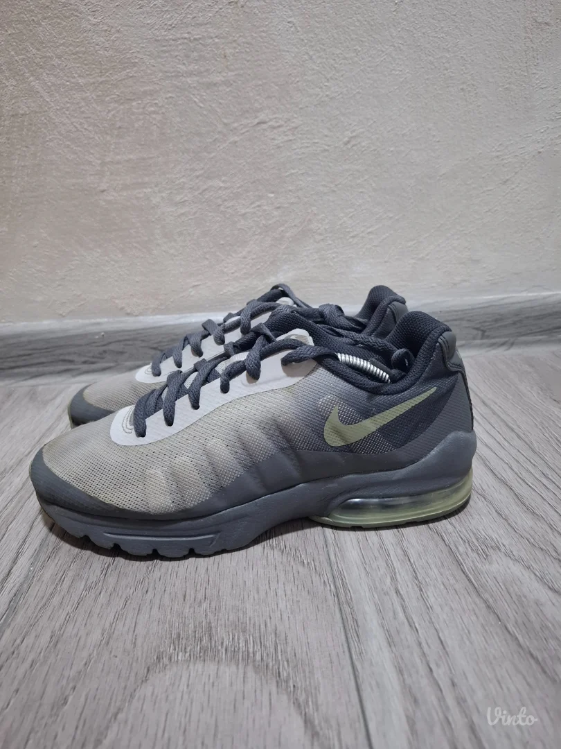 Nike air max invigor patike