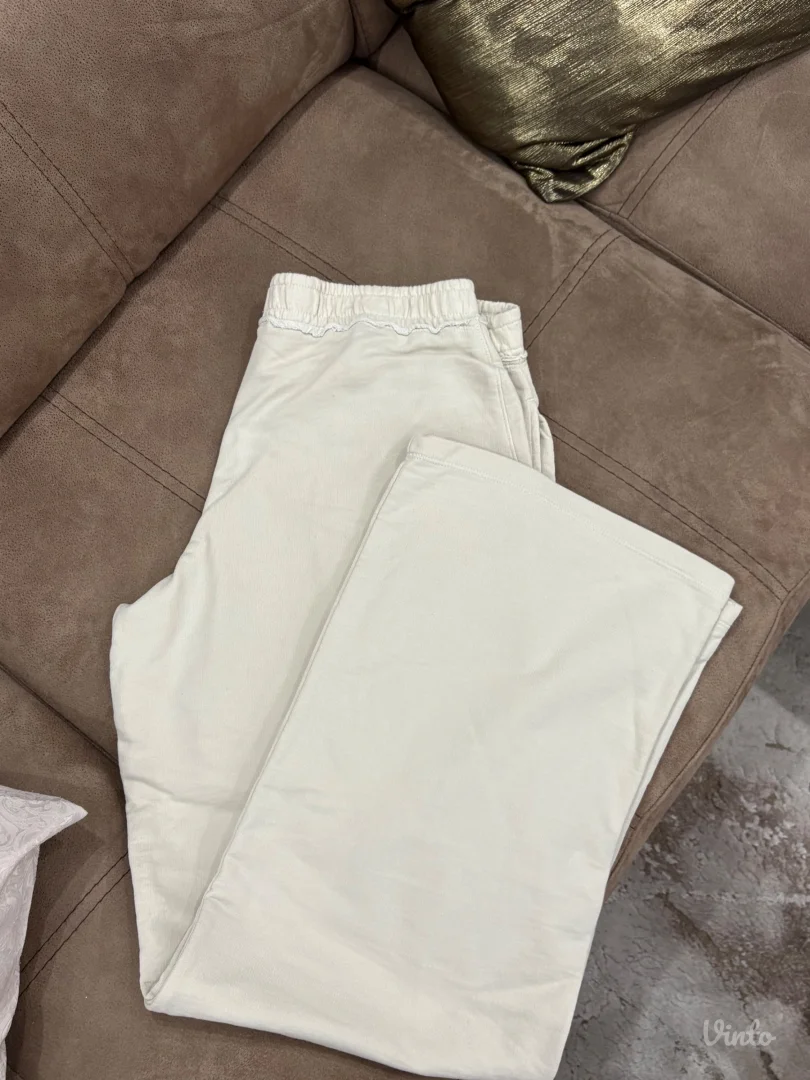 Pull and bear trenerka