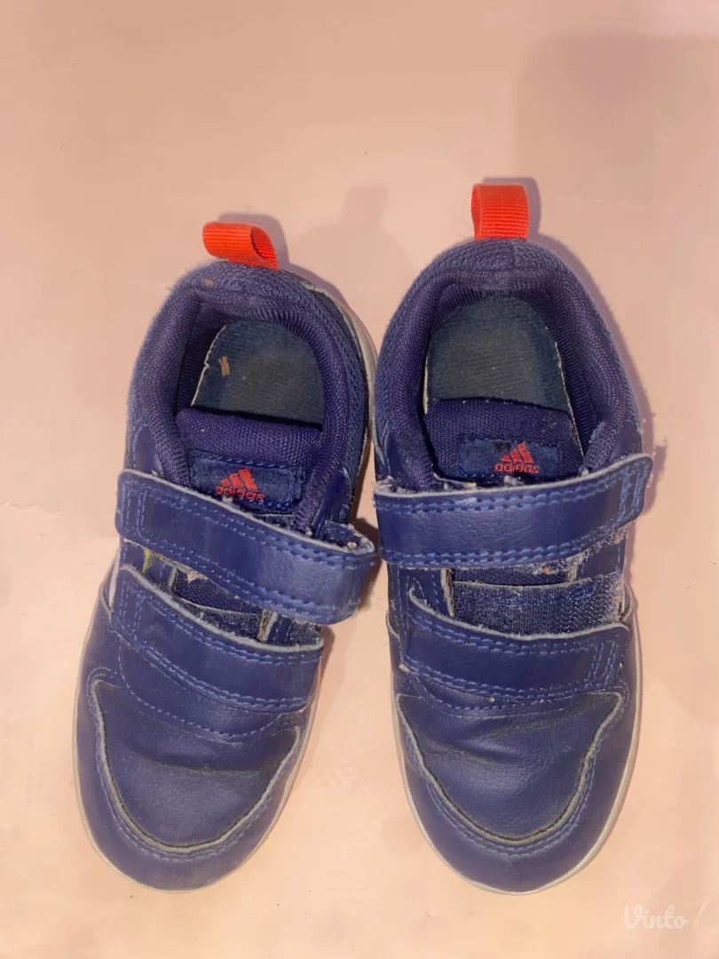 Adidas dečije cipele