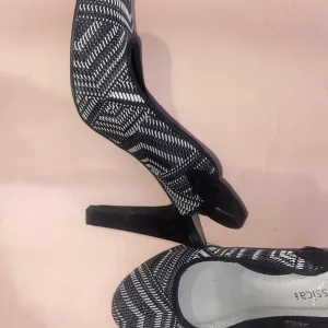 Cipele na štiklu, crno-bele