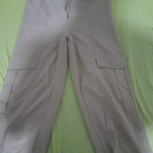 bež ženske pantalone
