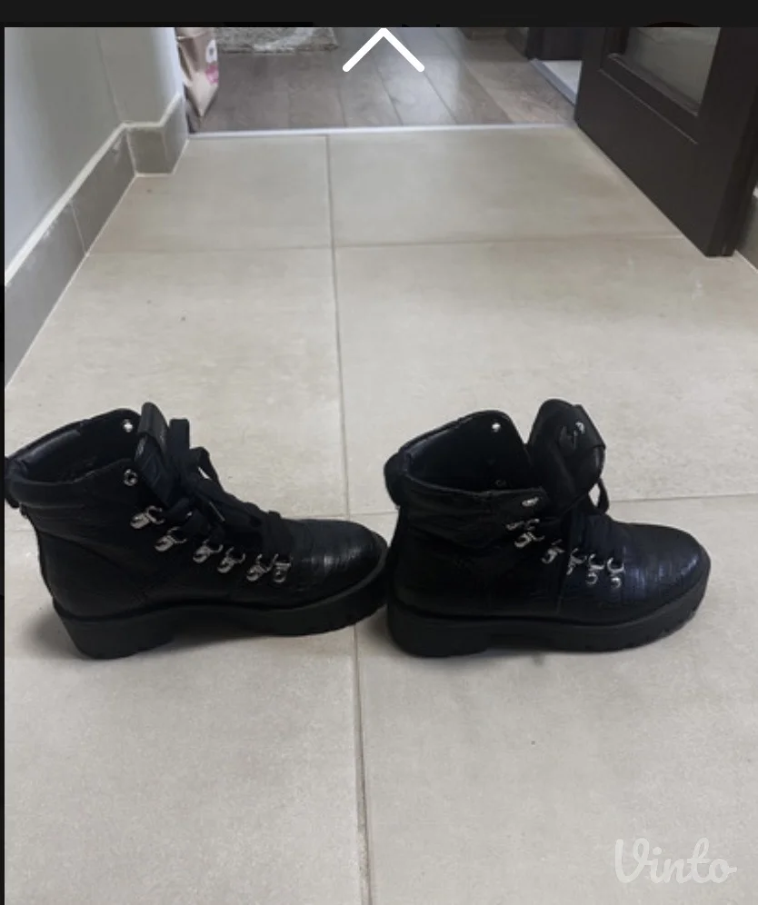 Steve Madden cizme