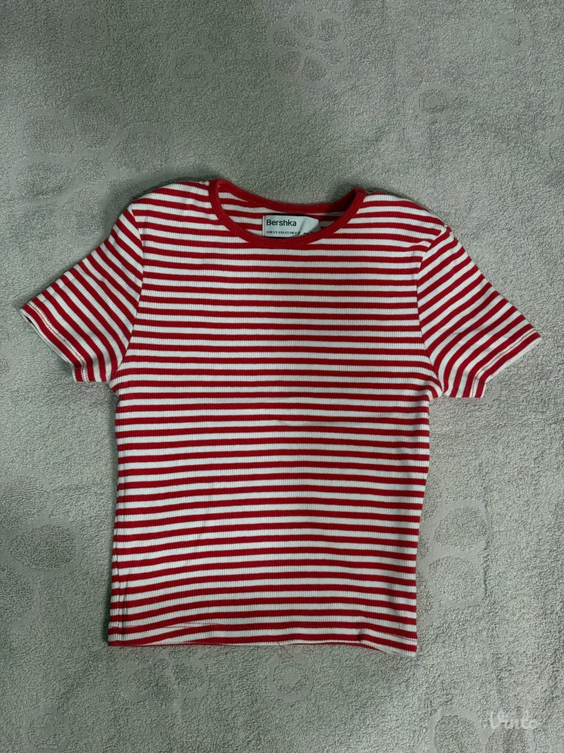 Bershka majica