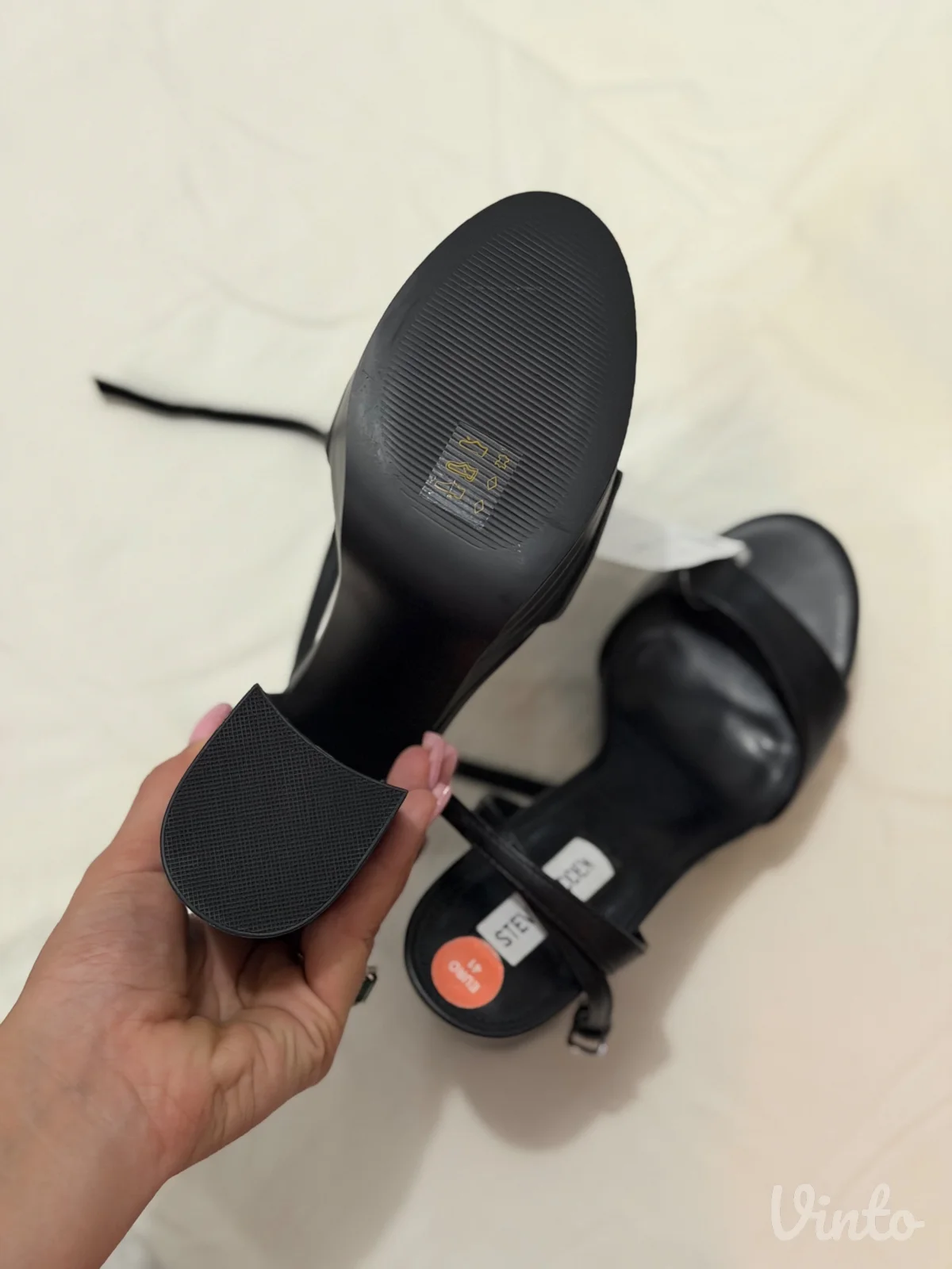 Steve Madden crne sandale sa etiketom