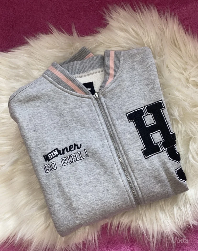 Roze ženska koledzica - Sinsay NOVO