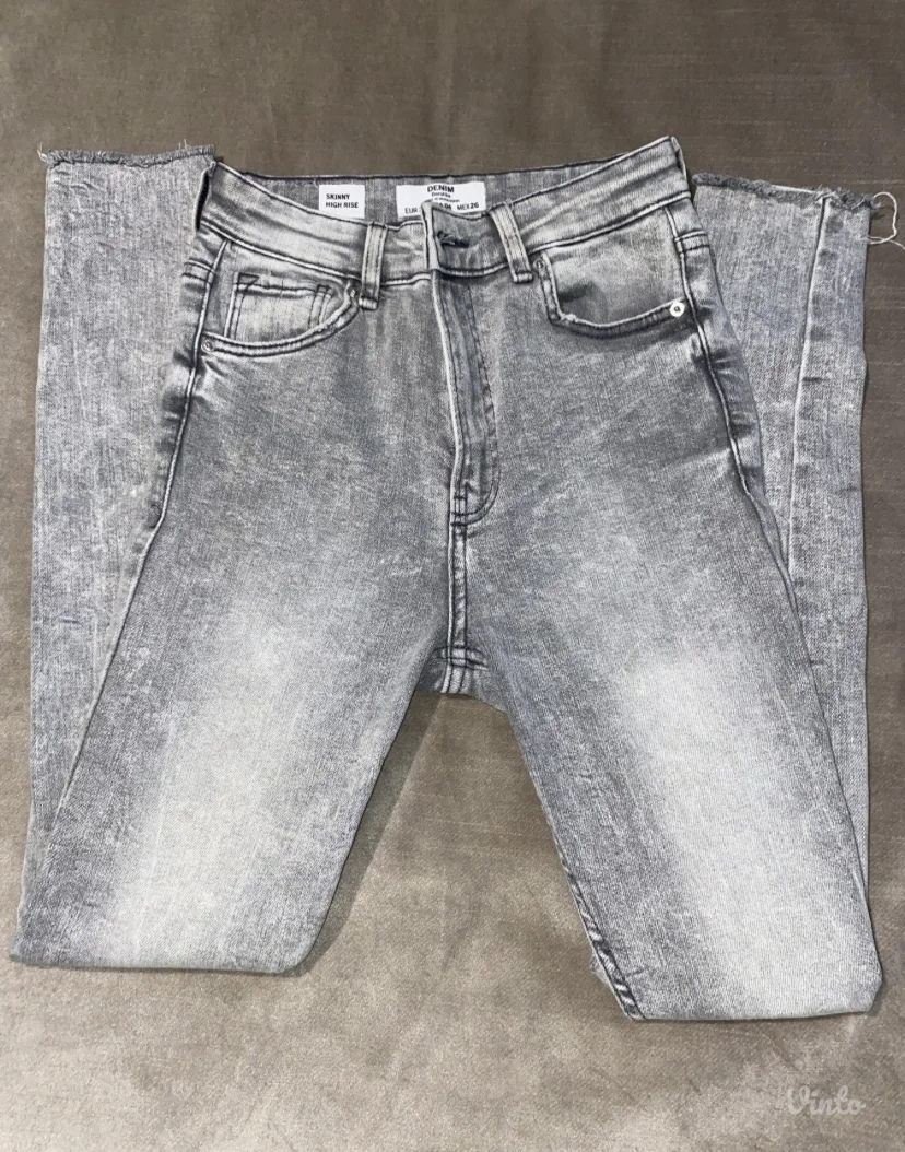 Bershka teksas pantalone